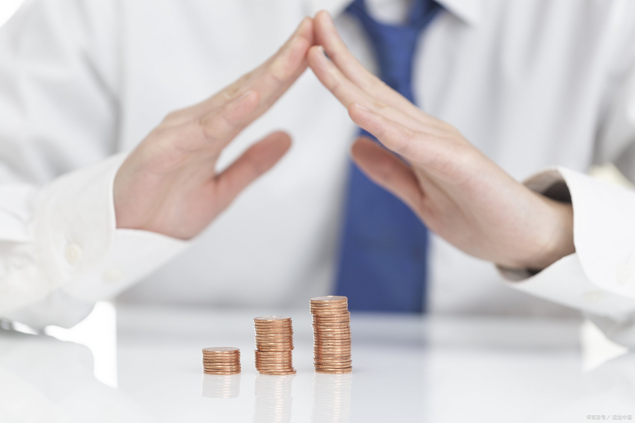 房产纠纷律师——夫妻一方去世后配偶使用其工龄购买军产房属于夫妻财产吗