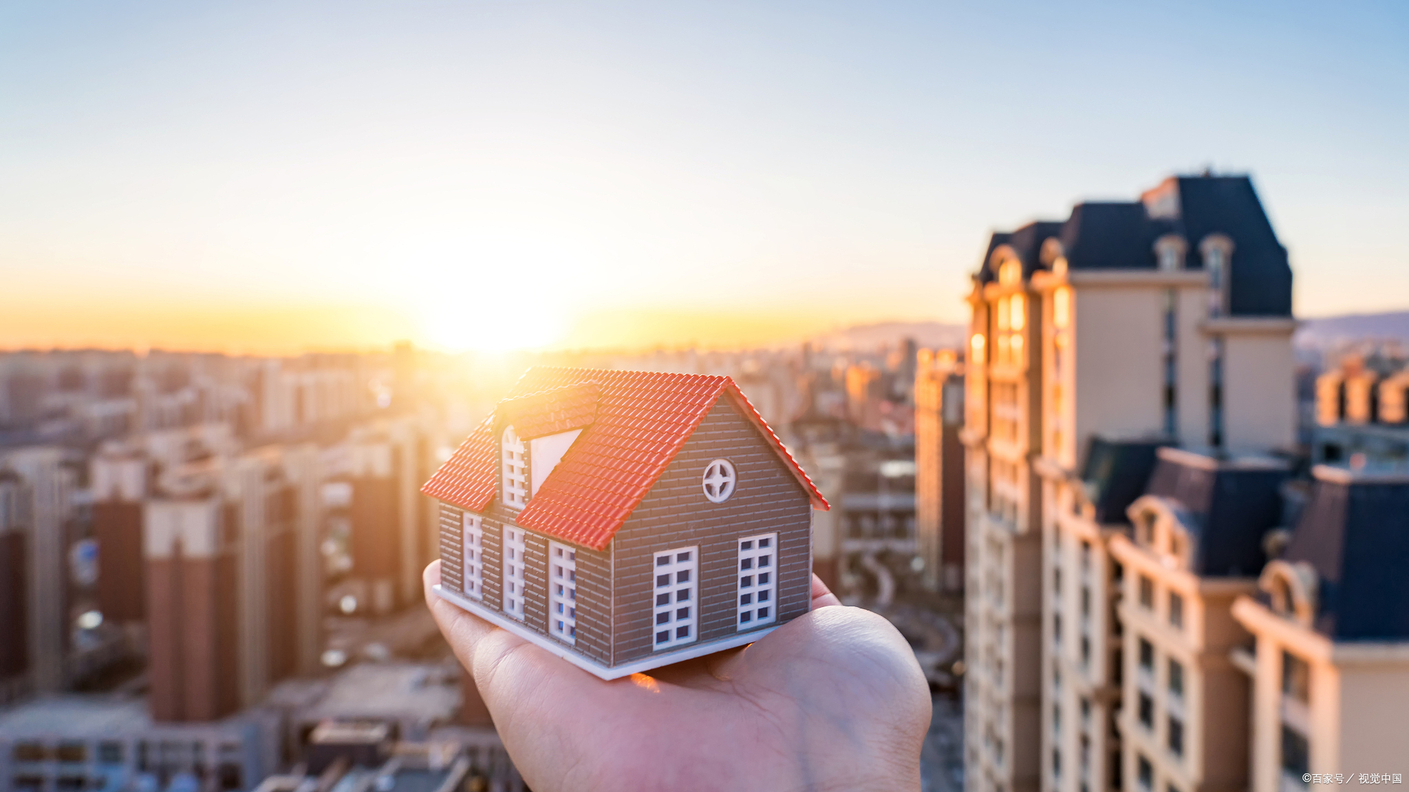 父母与部分子女签订的房屋买卖合同未经其他子女同意有效吗